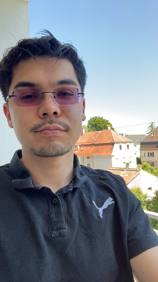 Tim Akihiro Heinrich, Gründer von akh_studio